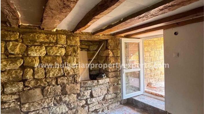 Image No.25-3 Bed House for sale