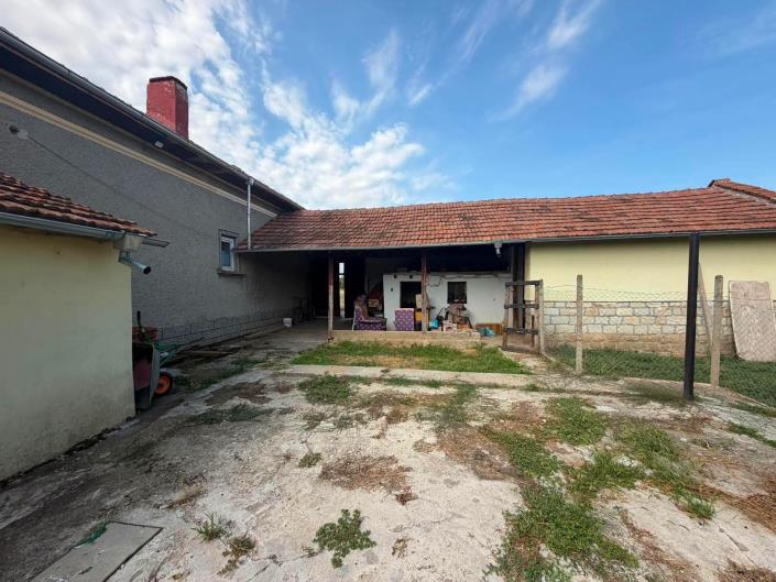 Image No.32-3 Bed House for sale