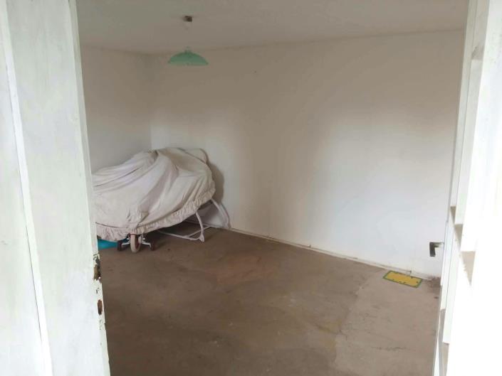 Image No.15-2 Bed House for sale