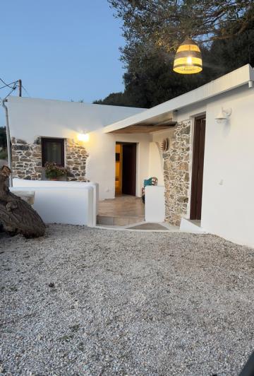 Image No.3-2 Bed Cottage for sale