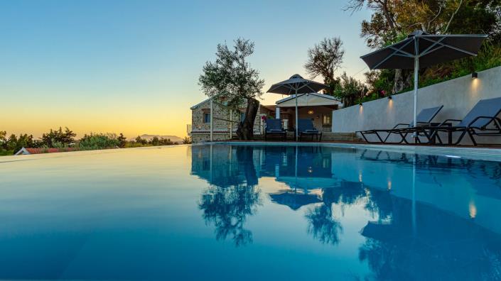 Image No.11-2 Bed Villa for sale