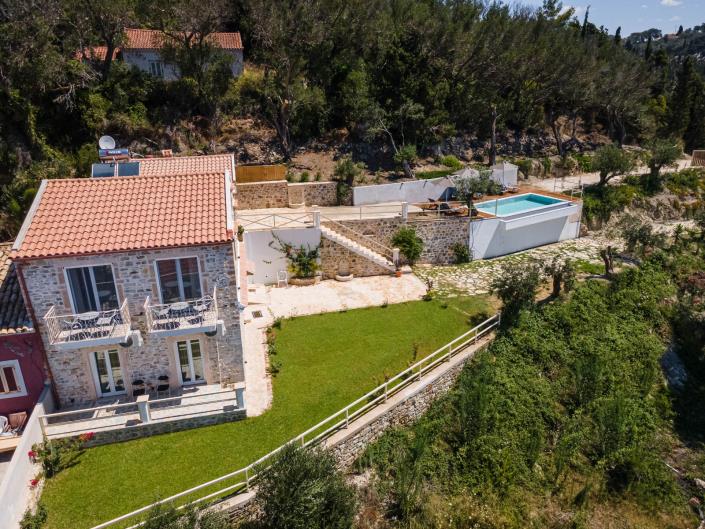 Image No.37-2 Bed Villa for sale