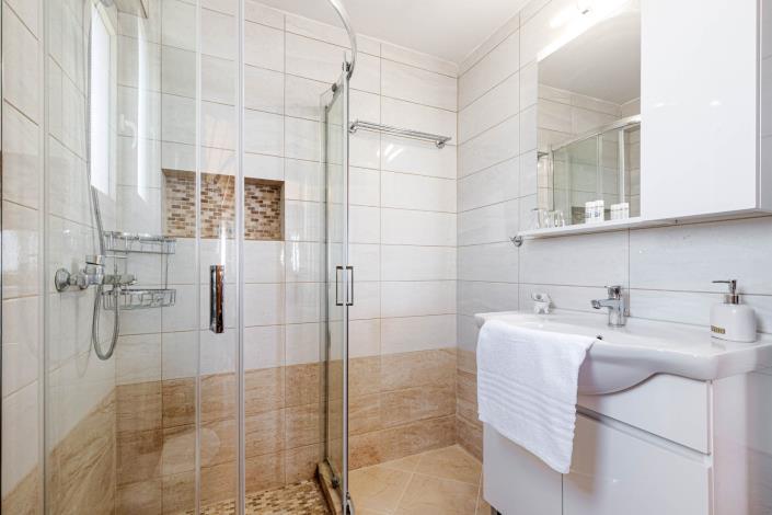 Image No.44-2 Bed Villa for sale