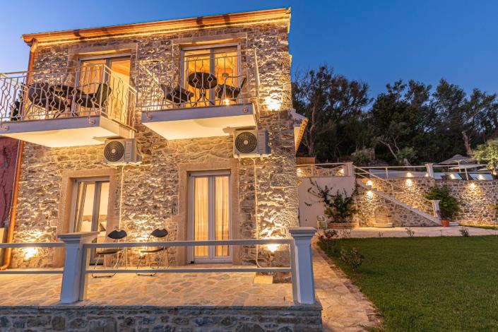Image No.48-2 Bed Villa for sale