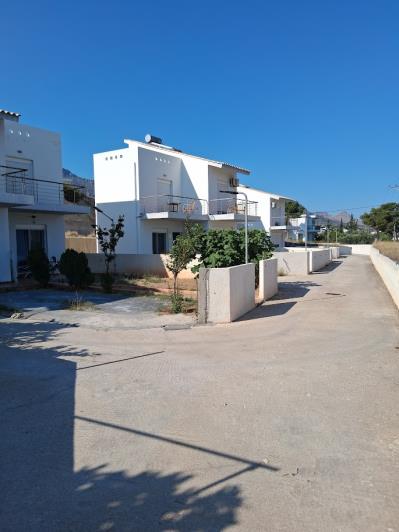 Image No.3-2 Bed House for sale