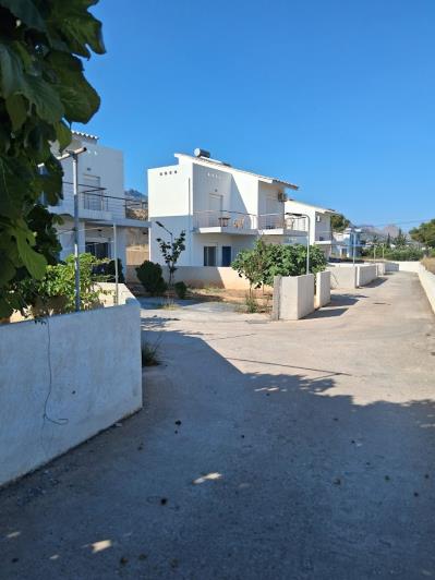 Image No.6-2 Bed House for sale