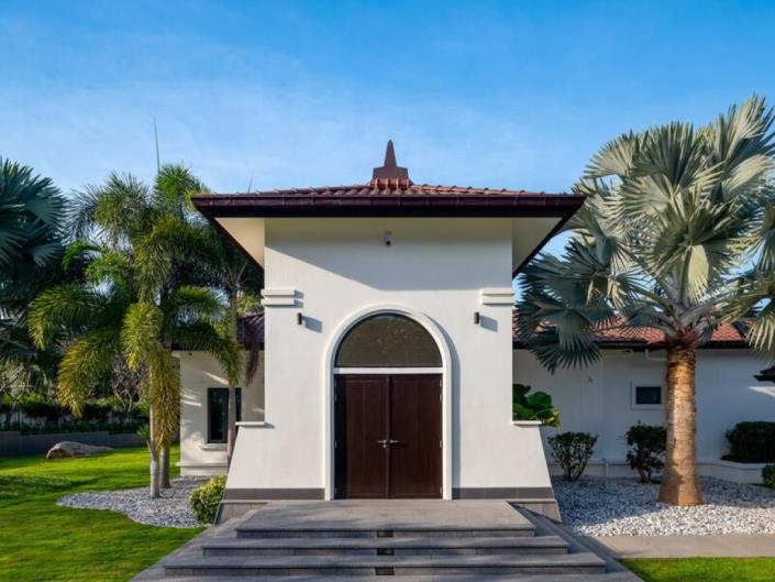 Image No.25-5 Bed Villa for sale