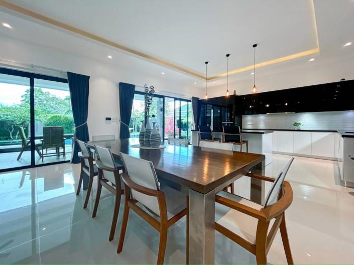 Image No.13-4 Bed Villa for sale