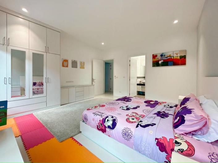 Image No.25-4 Bed Villa for sale