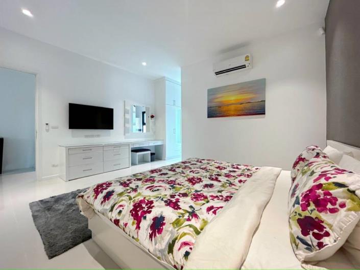 Image No.29-4 Bed Villa for sale