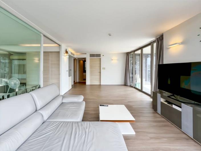 Image No.6-3 Bed Condo for sale