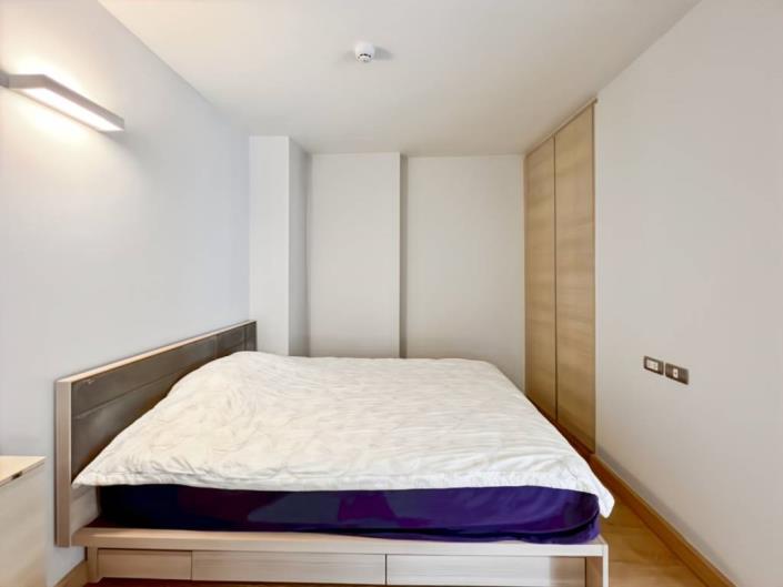 Image No.21-3 Bed Condo for sale
