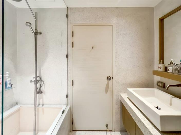 Image No.18-1 Bed Villa for sale