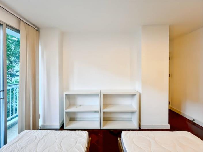 Image No.21-2 Bed Condo for sale