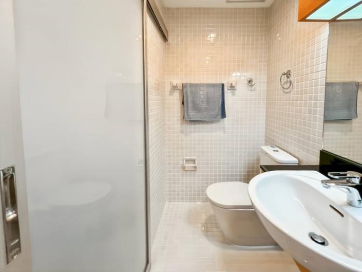 Image No.23-2 Bed Condo for sale