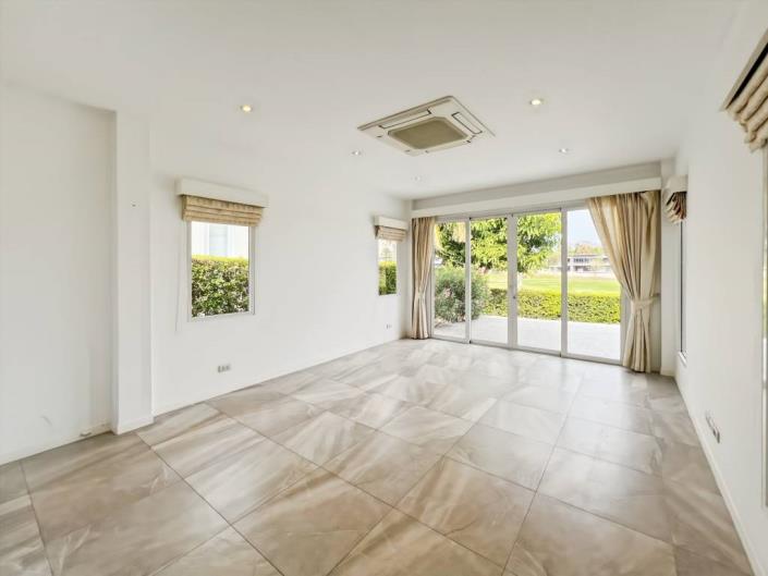 Image No.20-3 Bed Villa for sale