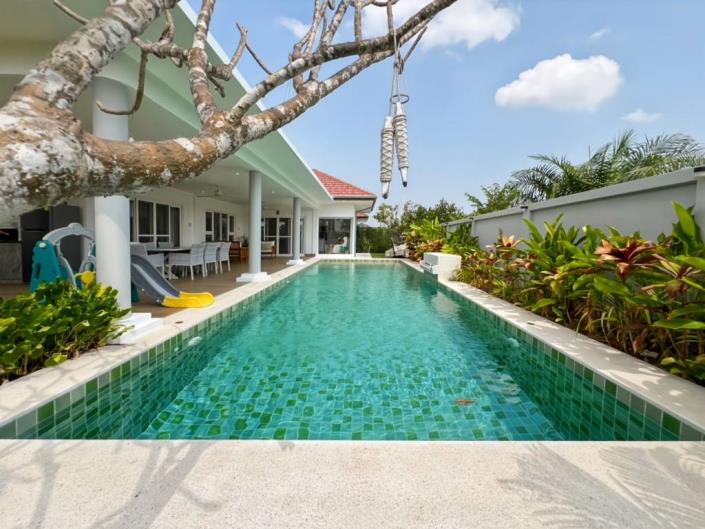 Image No.3-4 Bed Villa for sale