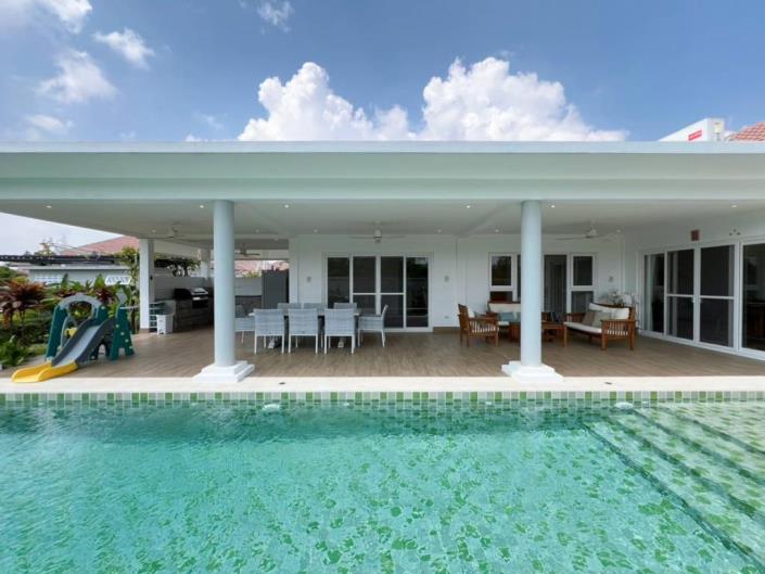 Image No.2-4 Bed Villa for sale
