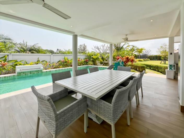 Image No.8-4 Bed Villa for sale