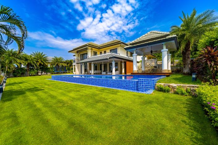 Image No.2-5 Bed Villa for sale
