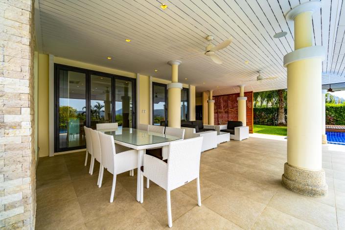 Image No.10-5 Bed Villa for sale
