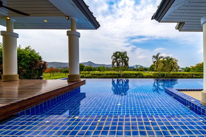 Image No.8-5 Bed Villa for sale