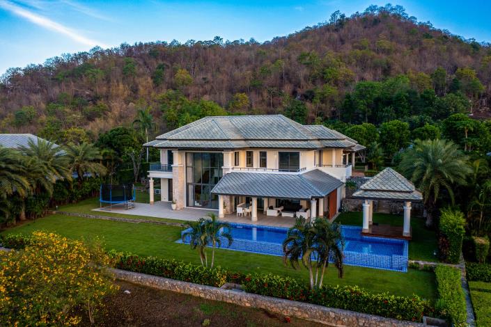 Image No.3-5 Bed Villa for sale