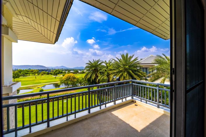 Image No.45-5 Bed Villa for sale