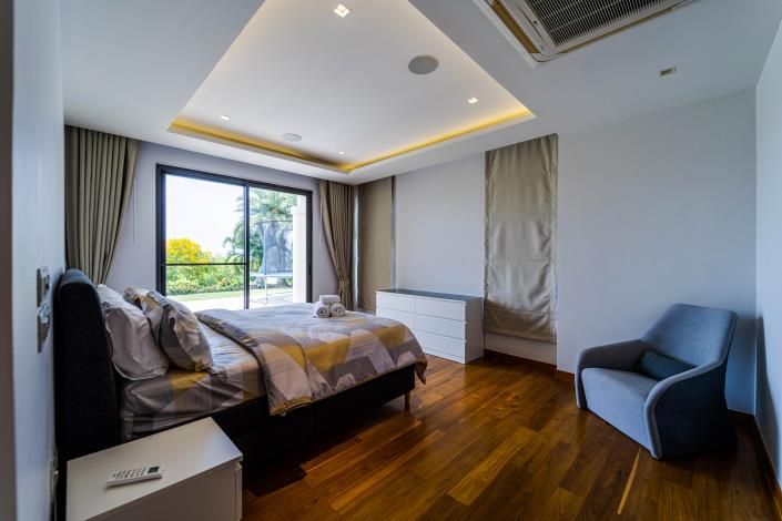 Image No.24-5 Bed Villa for sale