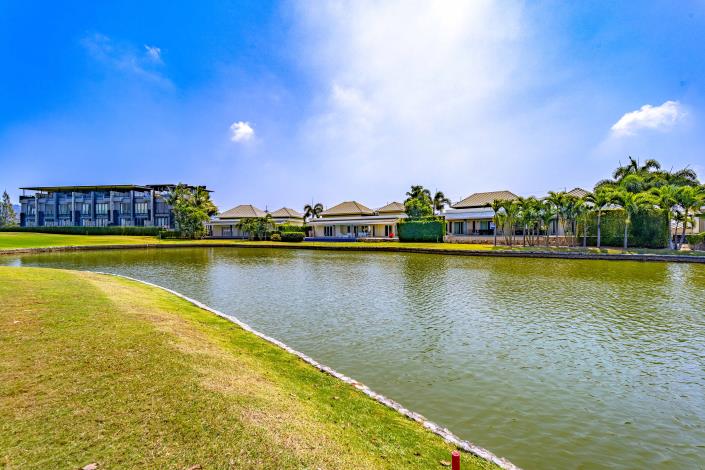 Image No.3-3 Bed Villa for sale