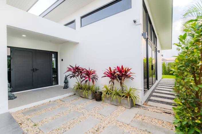 Image No.15-4 Bed Villa for sale