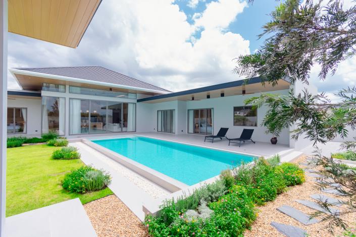 Image No.2-4 Bed Villa for sale
