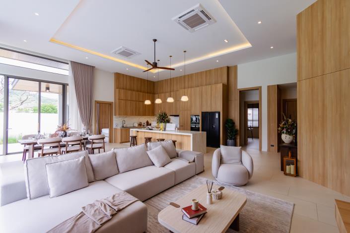 Image No.9-4 Bed Villa for sale