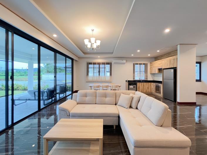 Image No.6-3 Bed Villa for sale