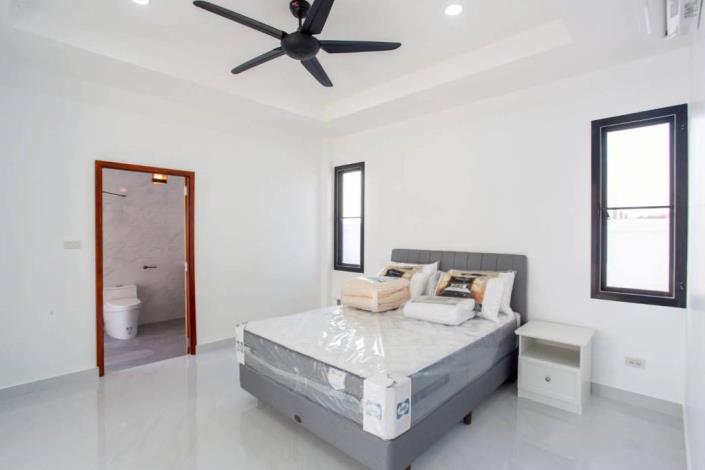 Image No.8-3 Bed Villa for sale