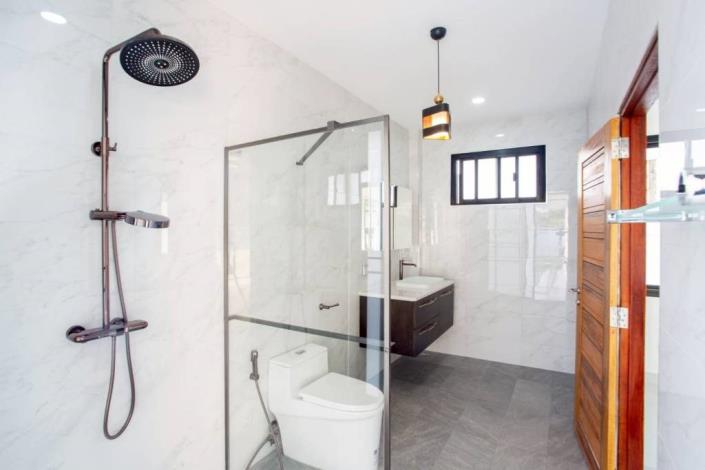 Image No.10-3 Bed Villa for sale