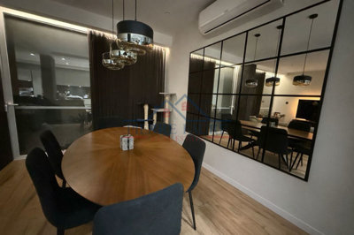 1 - Pembroke, Appartement
