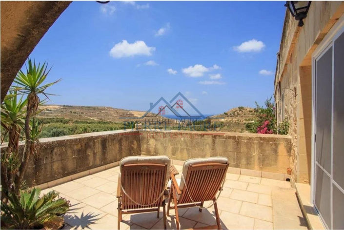 Image No.2-3 Bed Farmhouse for sale