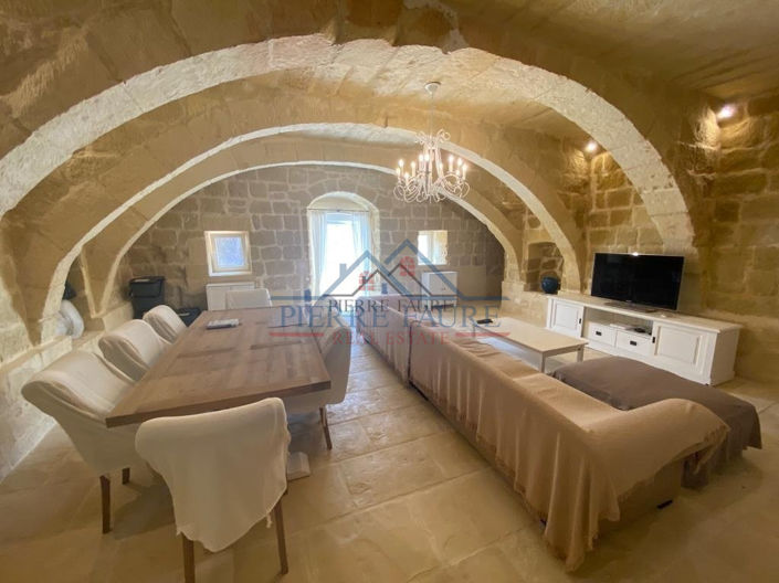 Image No.6-5 Bed Farmhouse for sale