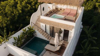 01_00-villa-full-aerial