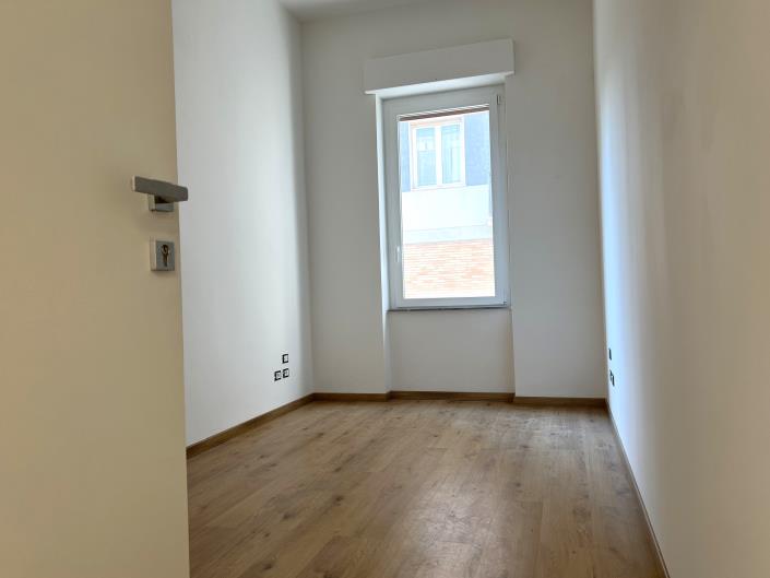 Image No.17-Appartement de 4 chambres à vendre à Pescara