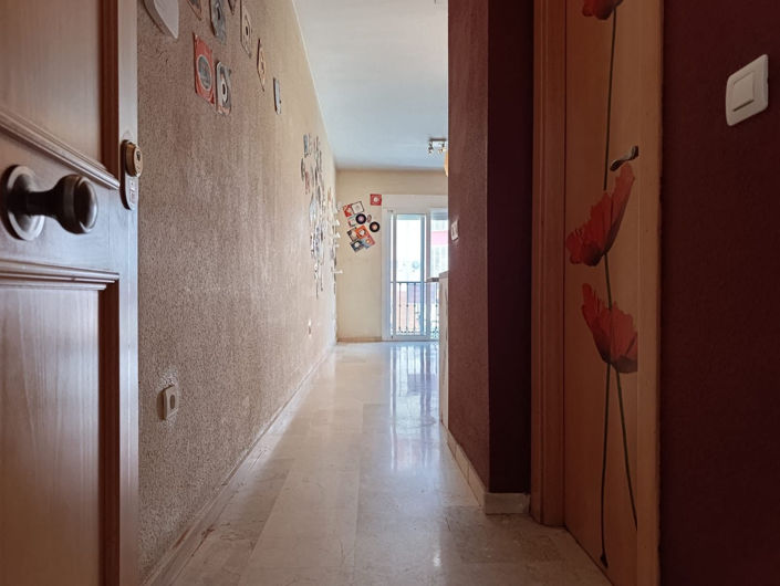 Image No.2-Studio for sale