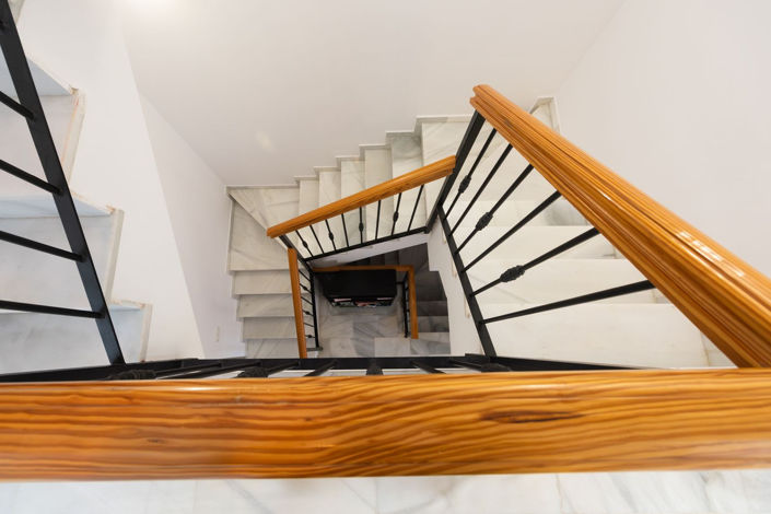 Image No.18-4 Bed Townhouse for sale