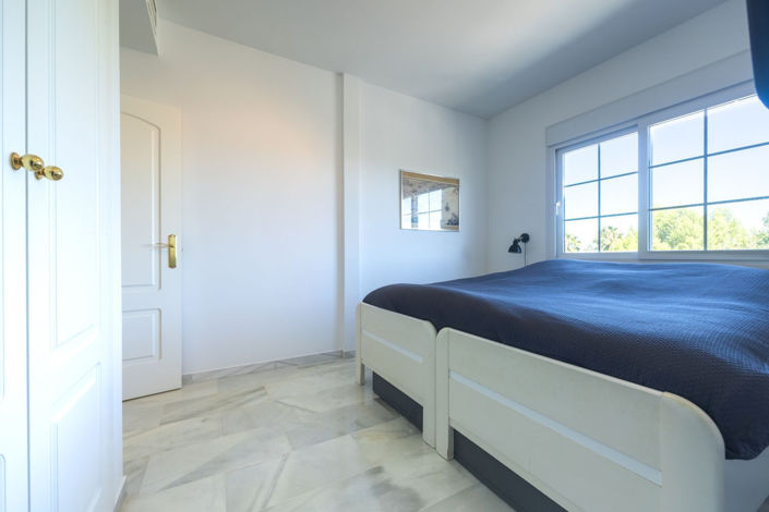Image No.19-4 Bed Townhouse for sale