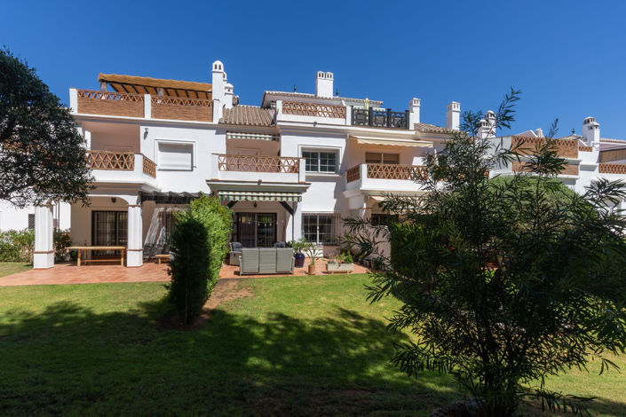 Image No.2-4 Bed Townhouse for sale