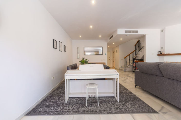 Image No.9-4 Bed Townhouse for sale