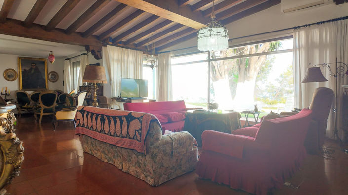 Image No.21-10 Bed Villa for sale