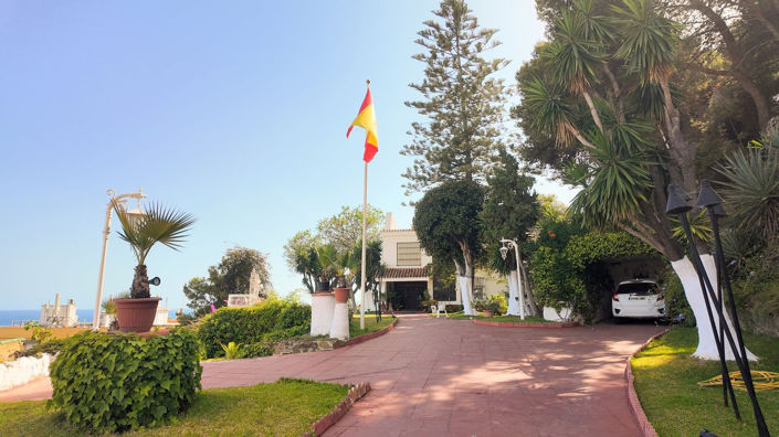 Image No.9-10 Bed Villa for sale