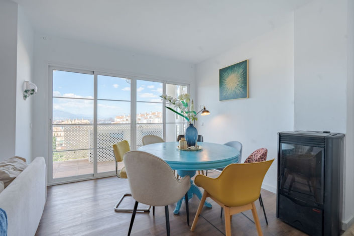 Image No.14-6 Bed Townhouse for sale