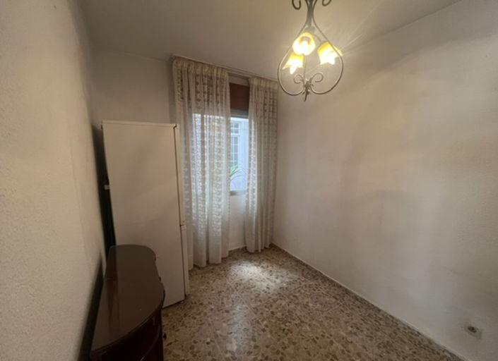 Image No.12-3 Bed Apartment for sale
